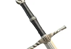 تعبیر خواب شمشیر زدن + برای زن متاهل و باردار و دختر مجرد و از دید مولف