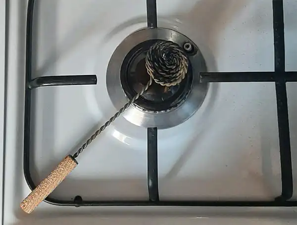 تعبیر خواب اسپند دود کن + برای زن متاهل و باردار و دختر مجرد و از دید مولف