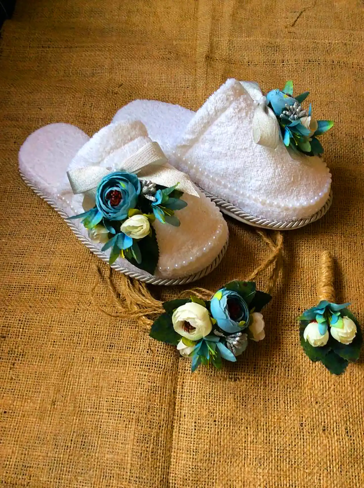 ست دمپایی و تل عروس