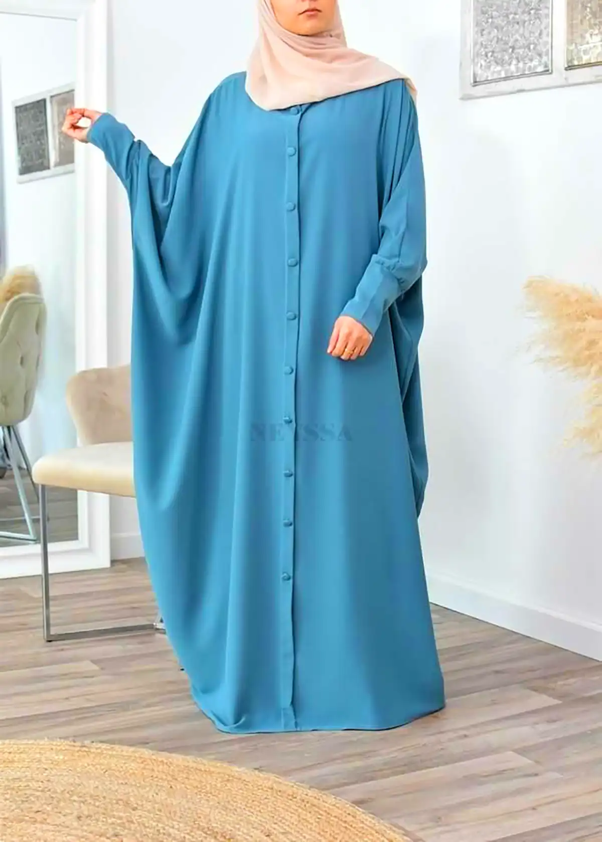 استایل پوشیده با پیراهن مازراتی