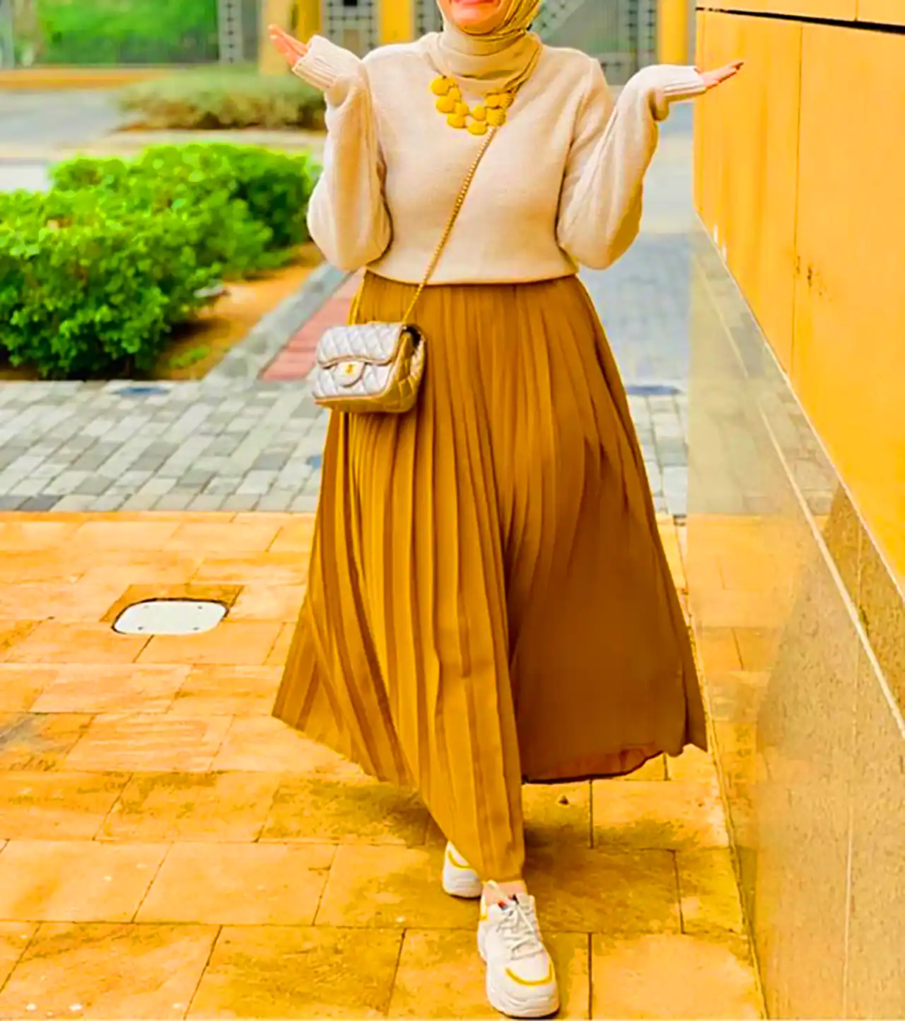 استایل شیک با دامن پشمی