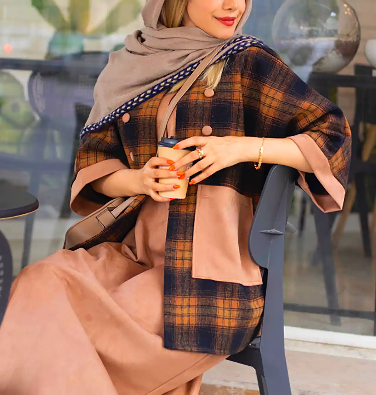 استایل روزمره شیک با مانتو 