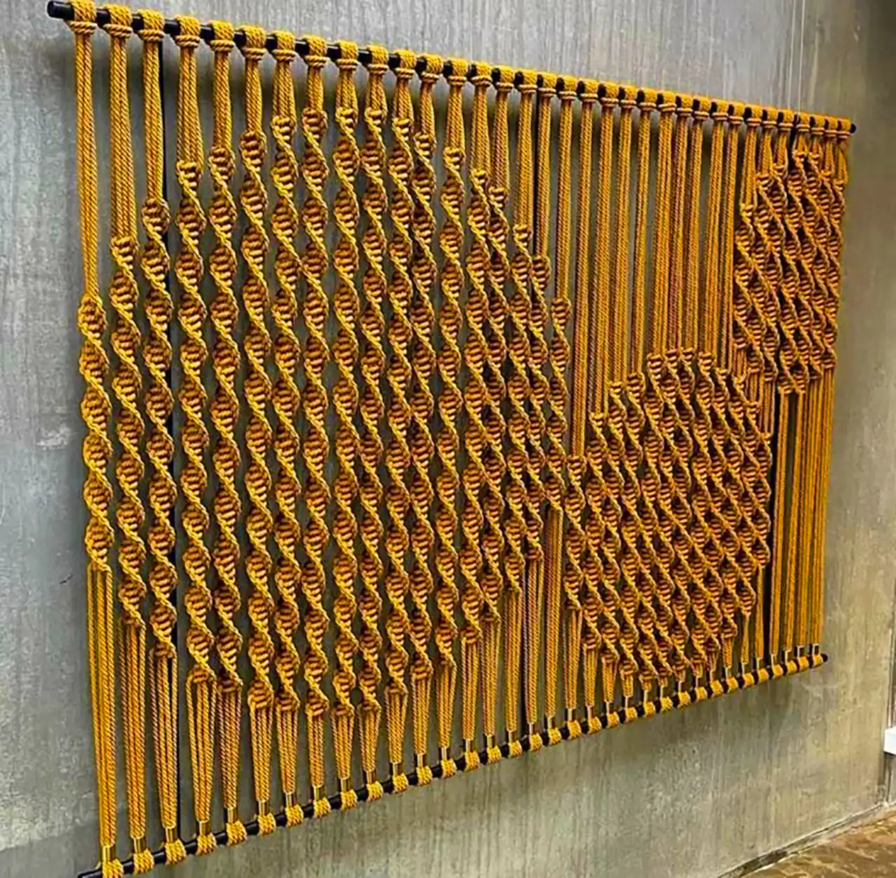 تابلو دیواری بافتنی مدرن