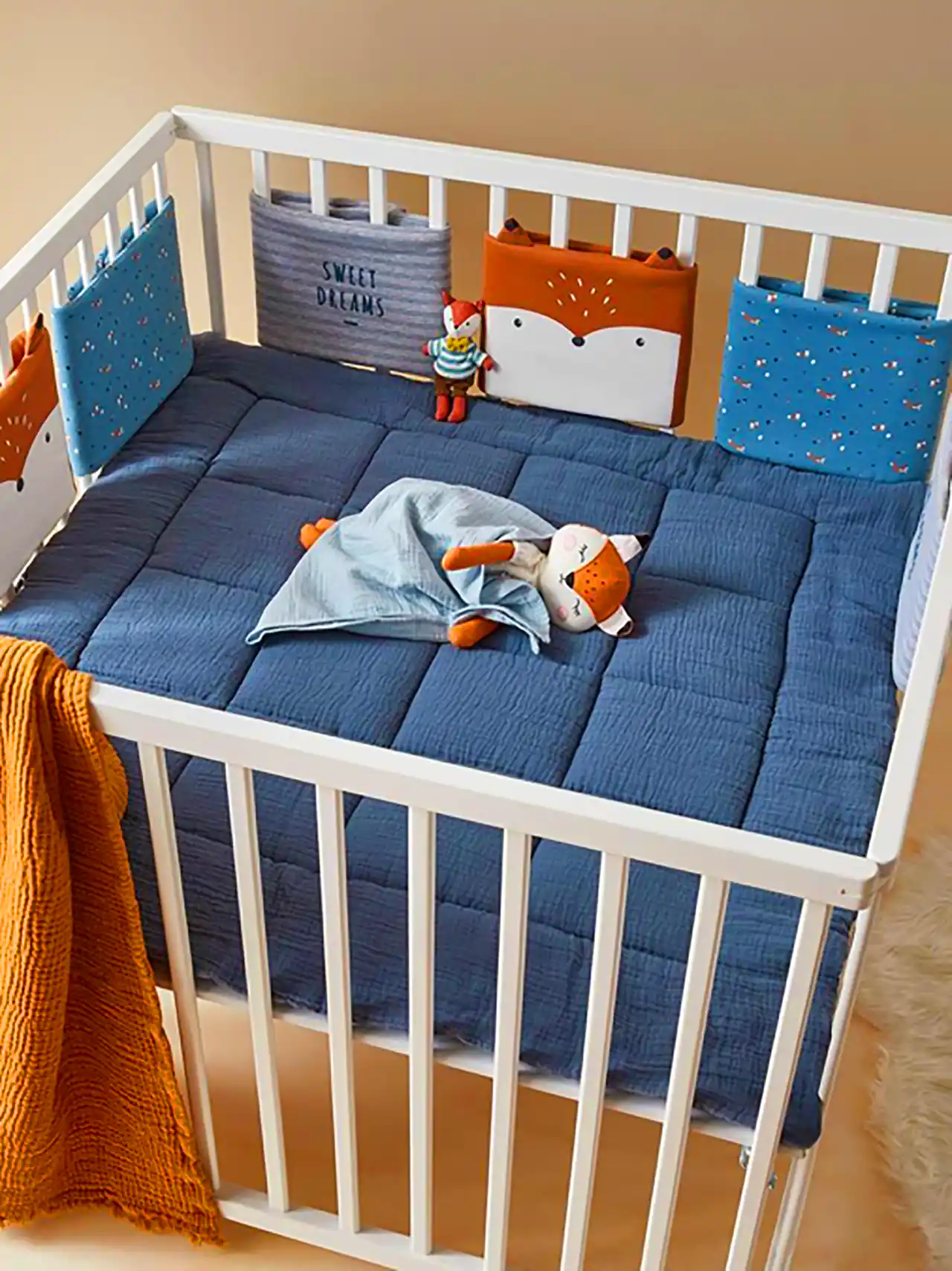 تخت حفاظ دار برای نوزاد