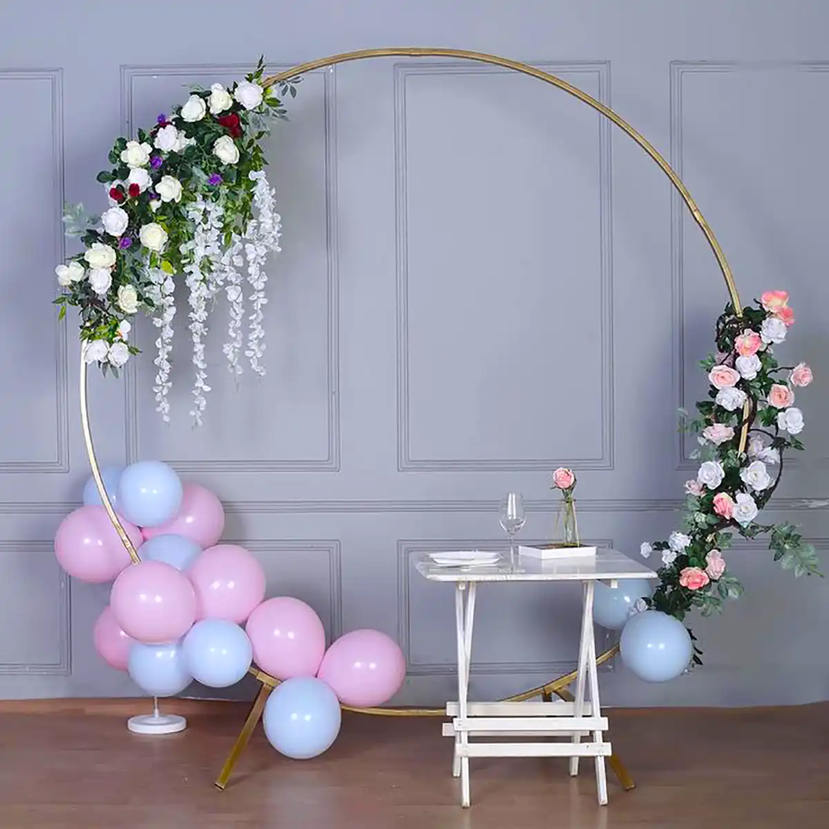 طاق بادکنکی برای جشن ها