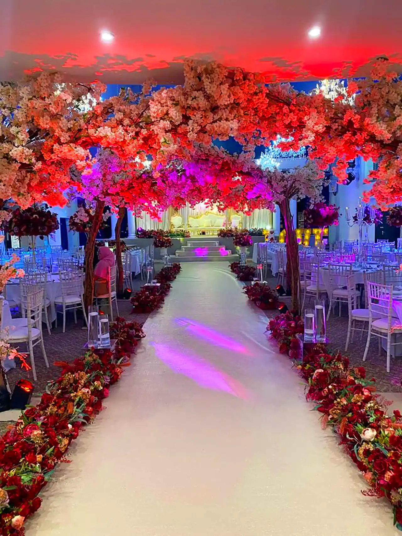طاق گل برای مراسم عروسی
