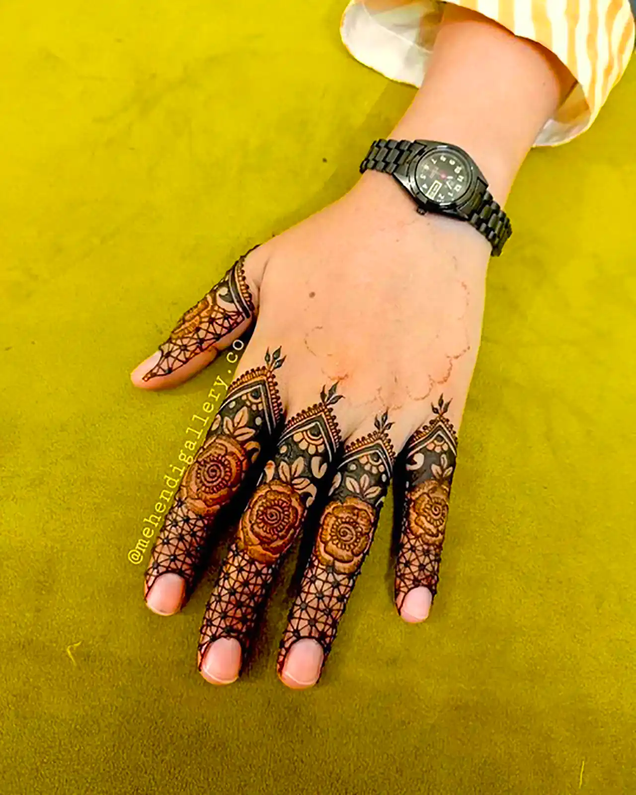 طراحی حنا هندسی خاص 