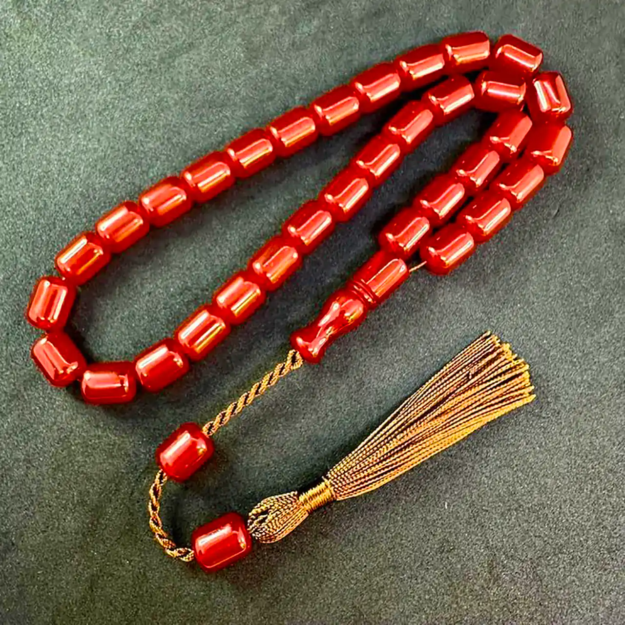 تسبیح سنگی کهربائی