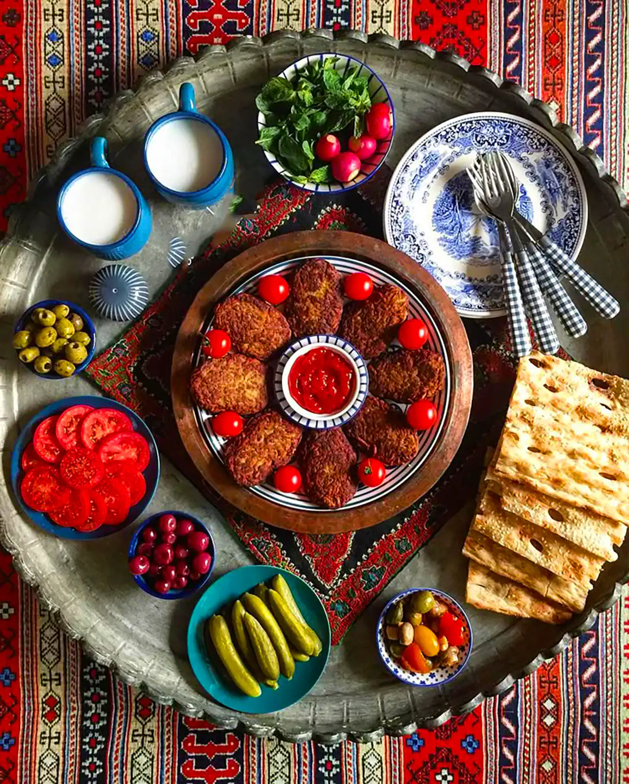 تزیین شامی کباب خونگی