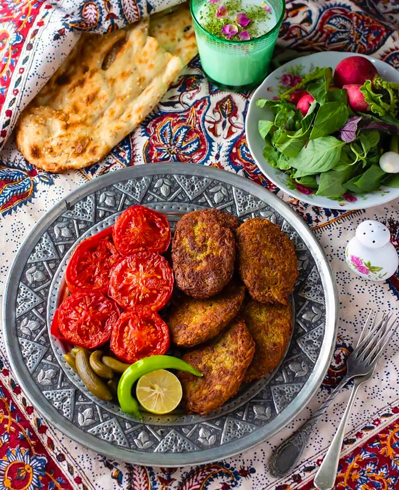تزیین شامی کباب خونگی