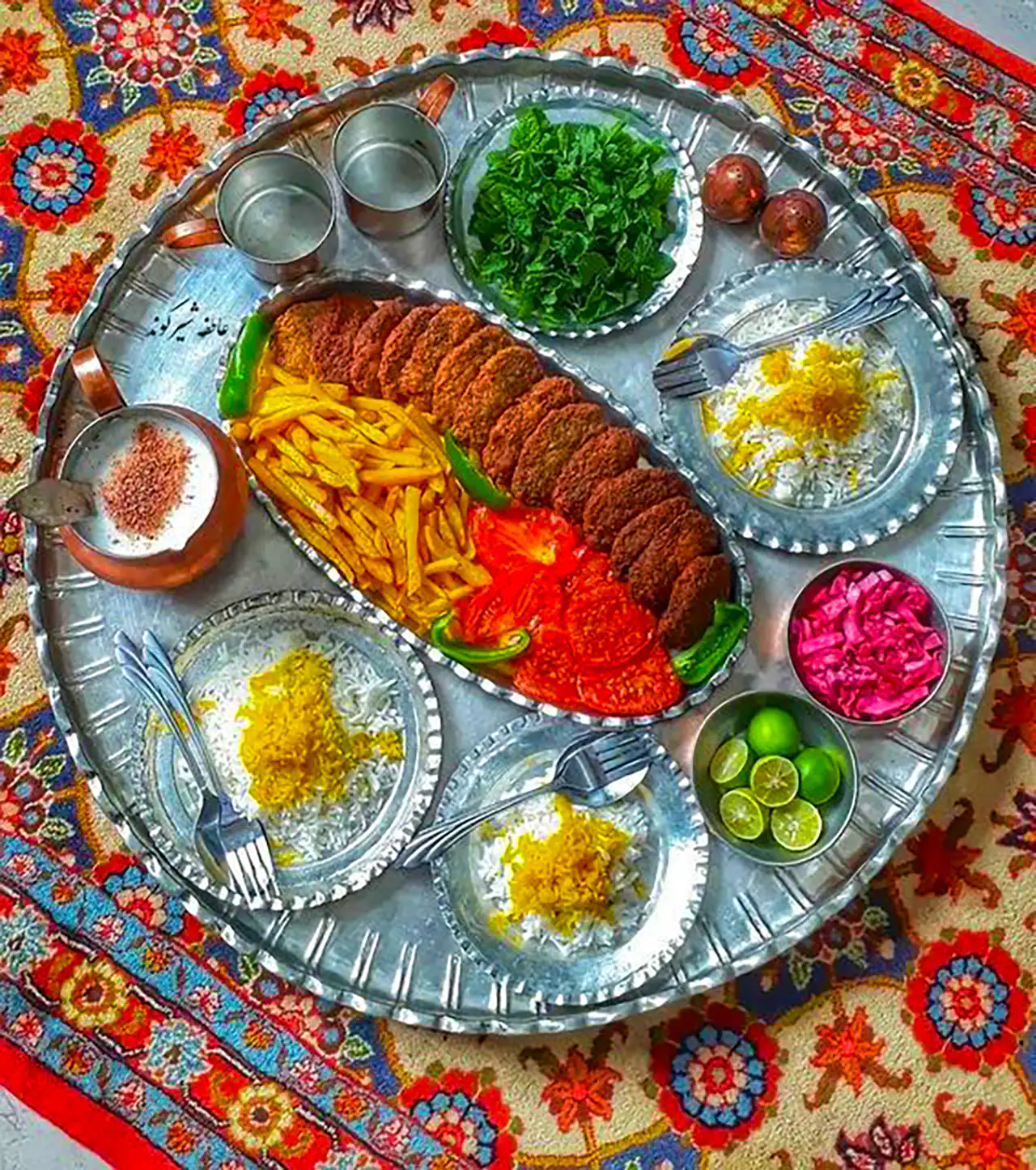 تزیین شامی کباب خونگی