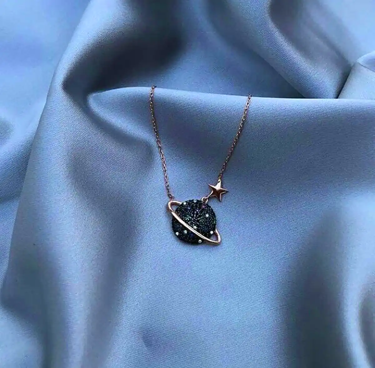 تو گردنی زیبا و ترند