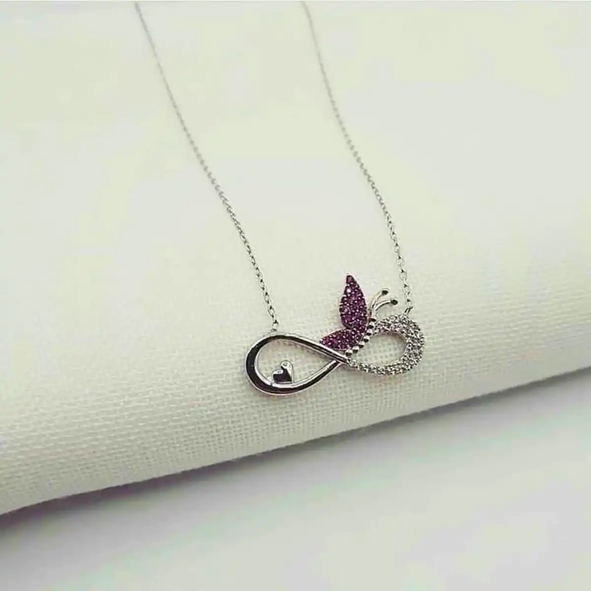 تو گردنی زیبا و ترند