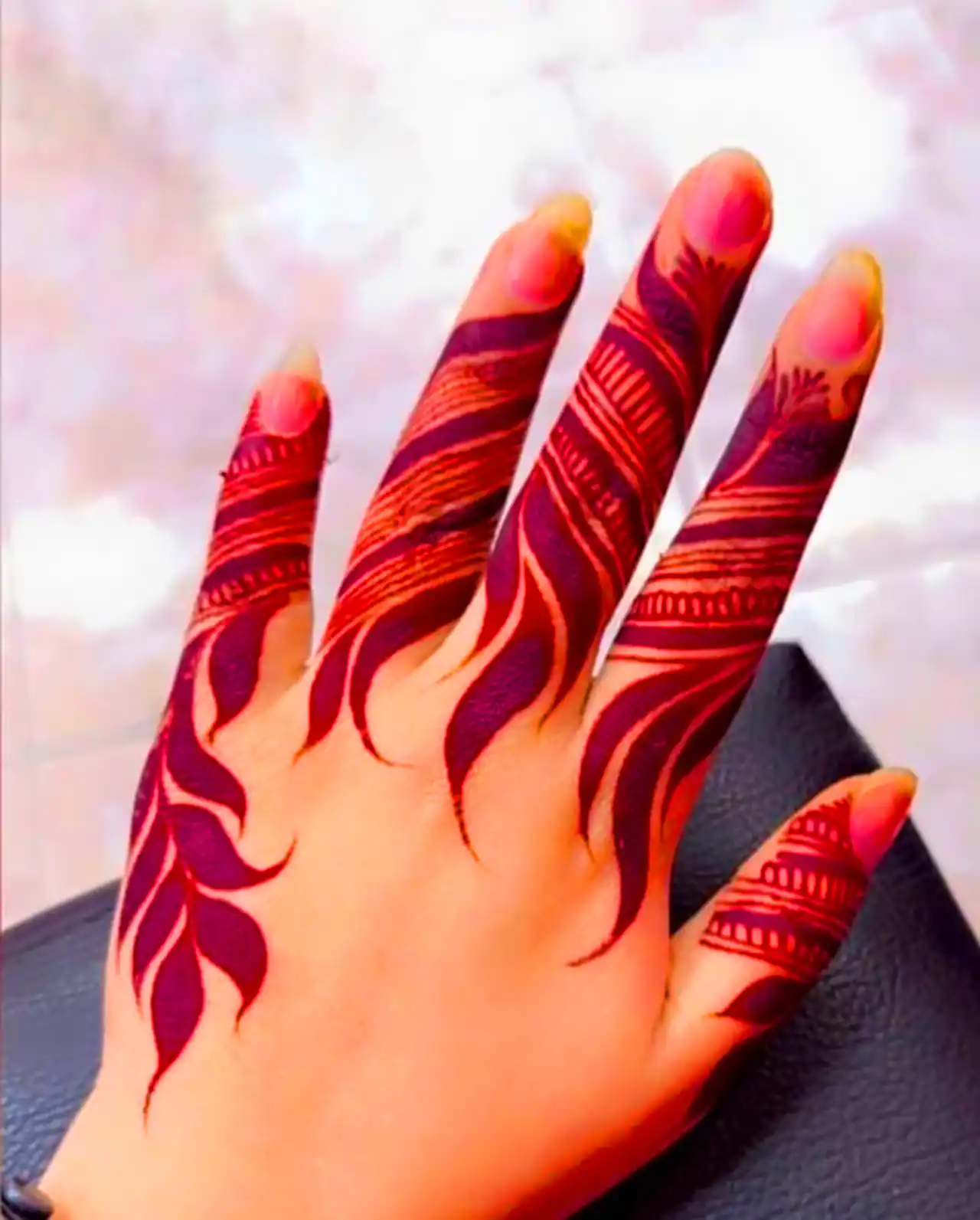 طرح حنا روی دست