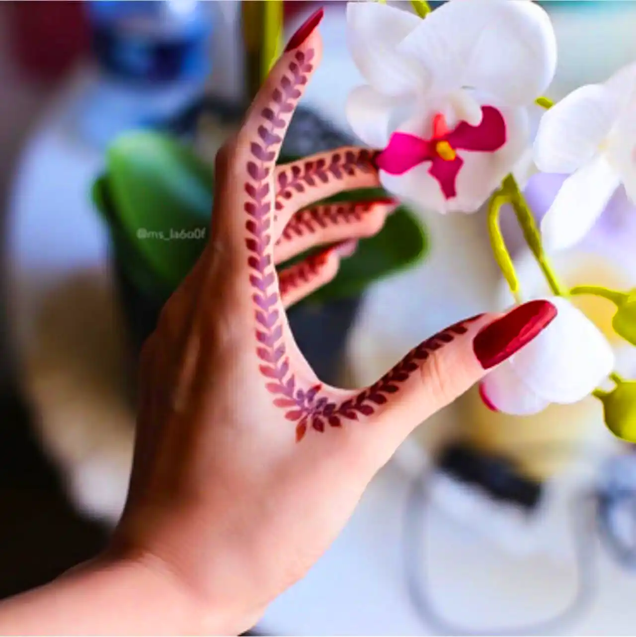 طرح حنا روی دست