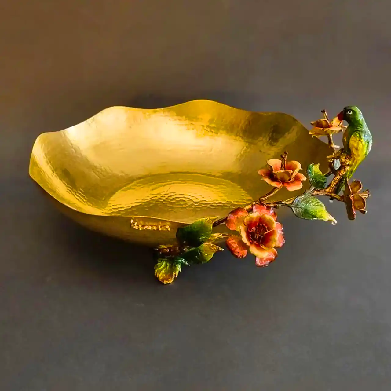 ظرف تزئینی طلائی دستساز