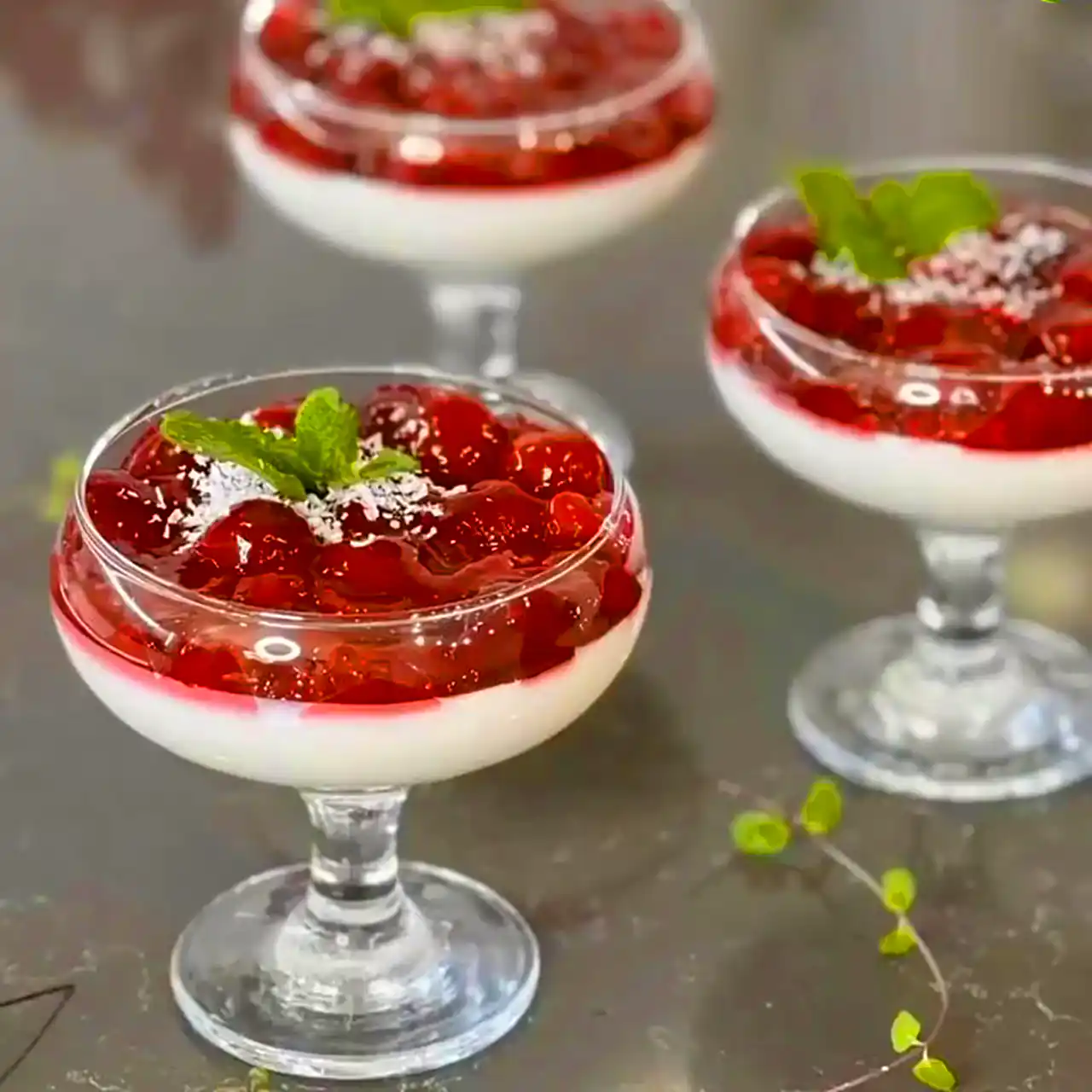 ژله و دسر برای یلدا