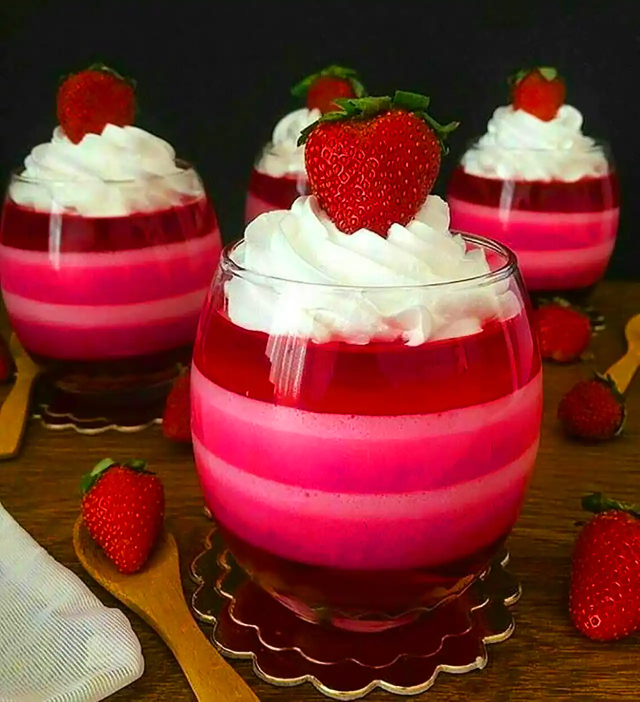 ژله و دسر برای یلدا