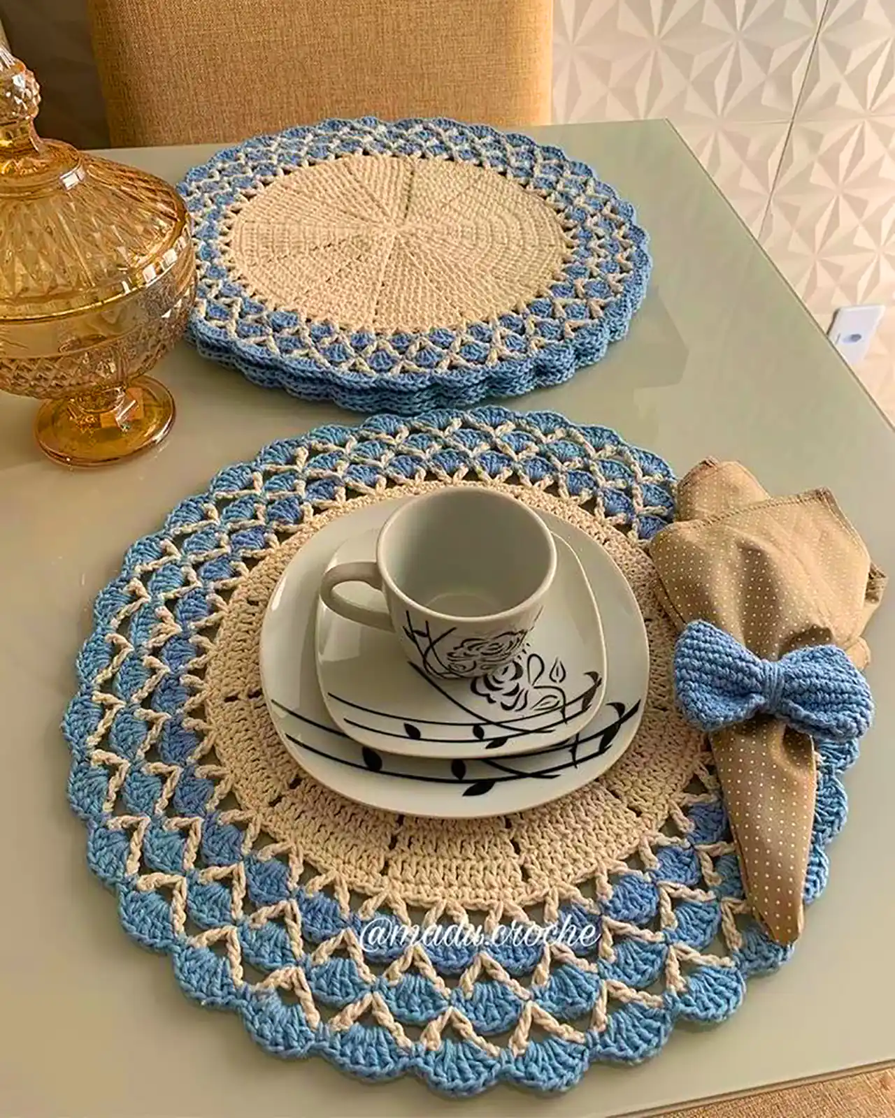 زیربشقابی قلاب بافی شیک