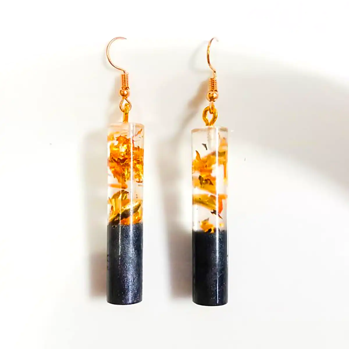 زیورآلات رزینی مشکی